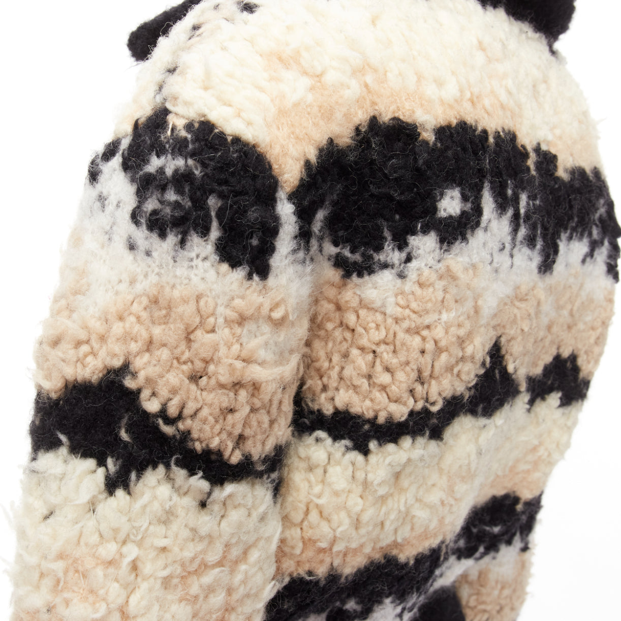 Chanel CC Pearl Bomber - Image 10