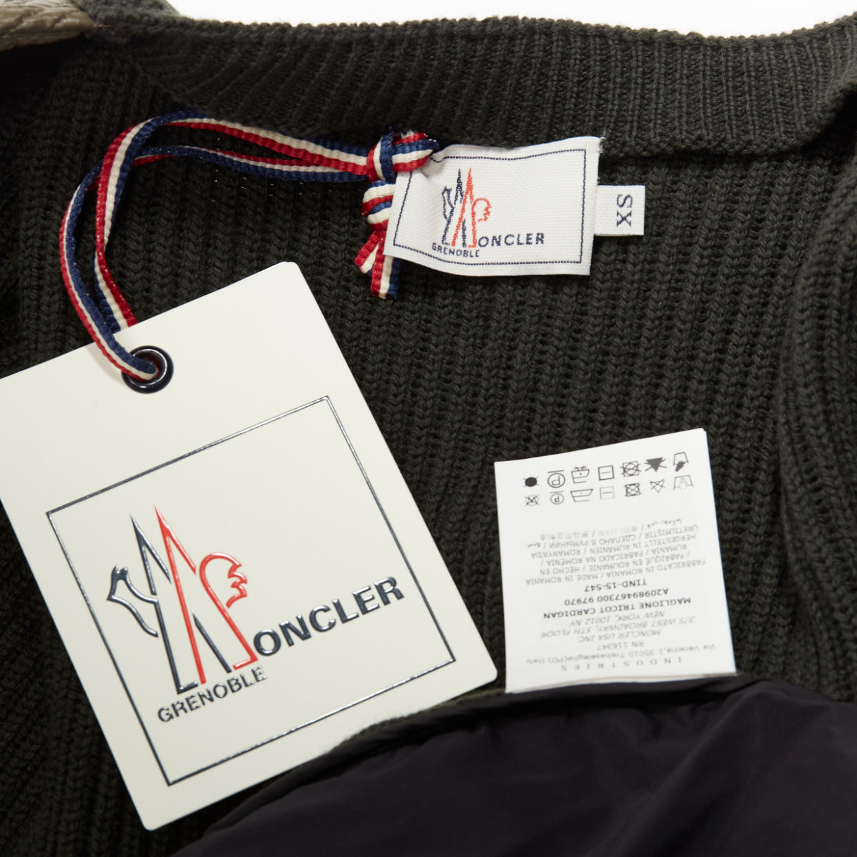 Moncler Green Quilted Puffer Jacket - Image 11