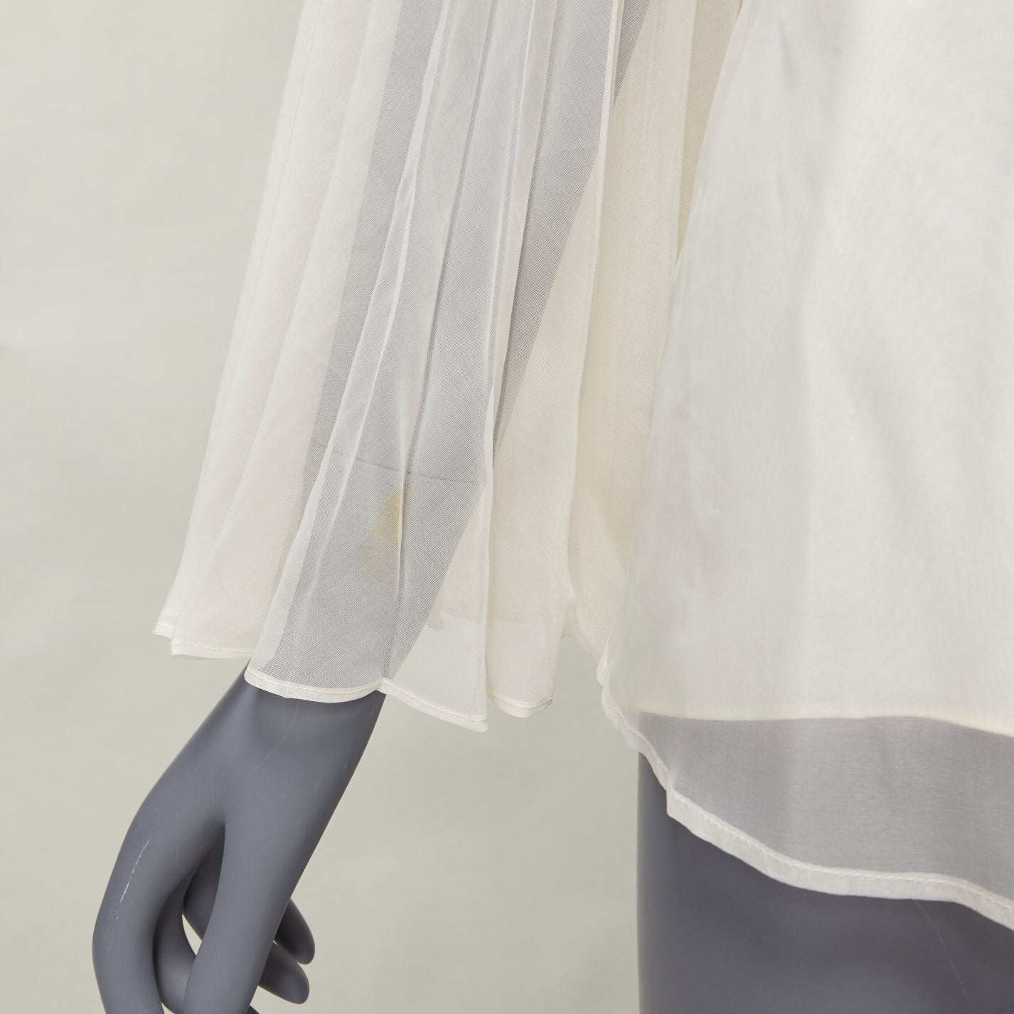 Gucci Puff Sleeve Blouse - Image 10