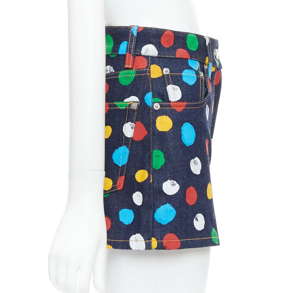 Louis Vuitton Logo Patch Shorts Blue Cotton Never worn - Model View