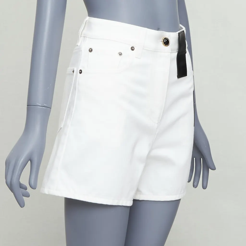 Louis Vuitton Accent Denim Shorts White Very good - Inside View