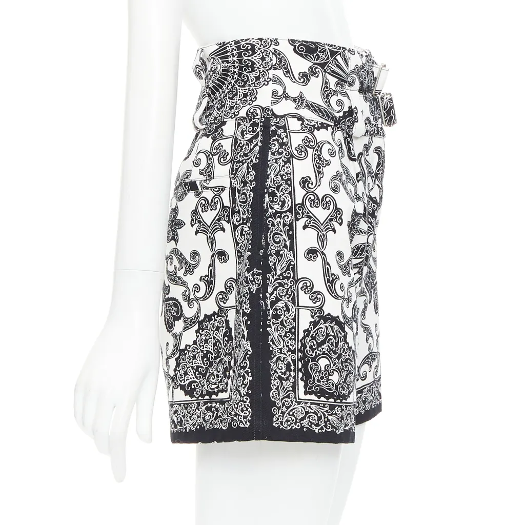 Dior Double Belt Shorts Black Cotton Very good - Model View