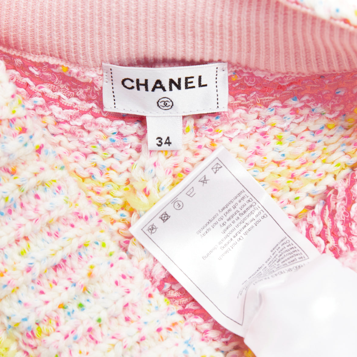 Chanel CC Knit Shorts - Image 10