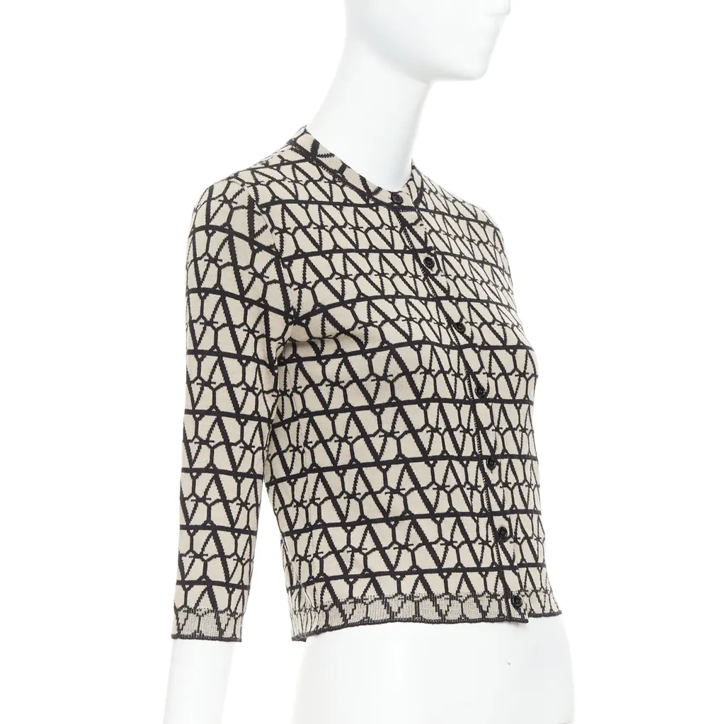 Valentino Iconographe Cardigan Beige Wool Very good - Model View