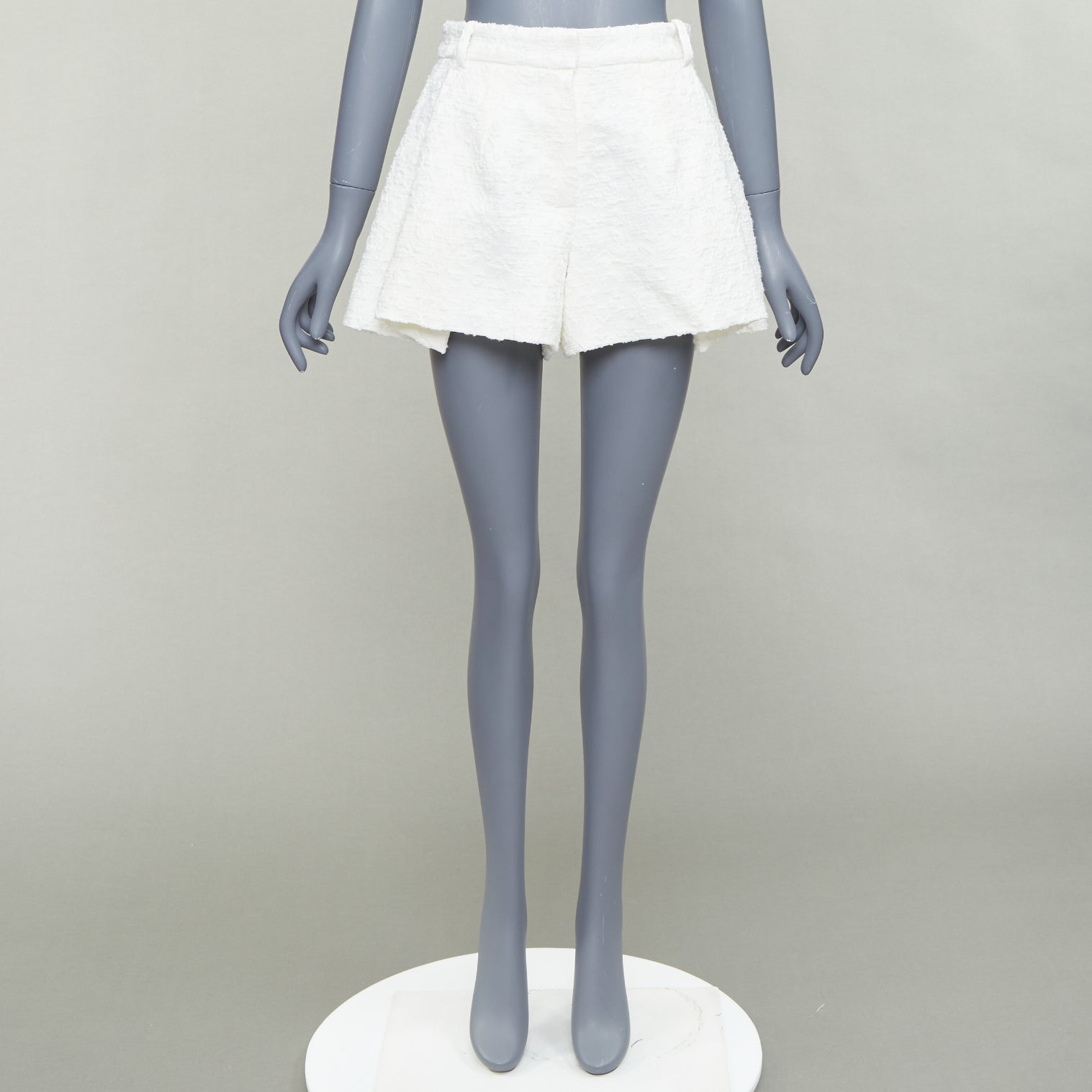 The Mannei Floral Flare Shorts - Image 11