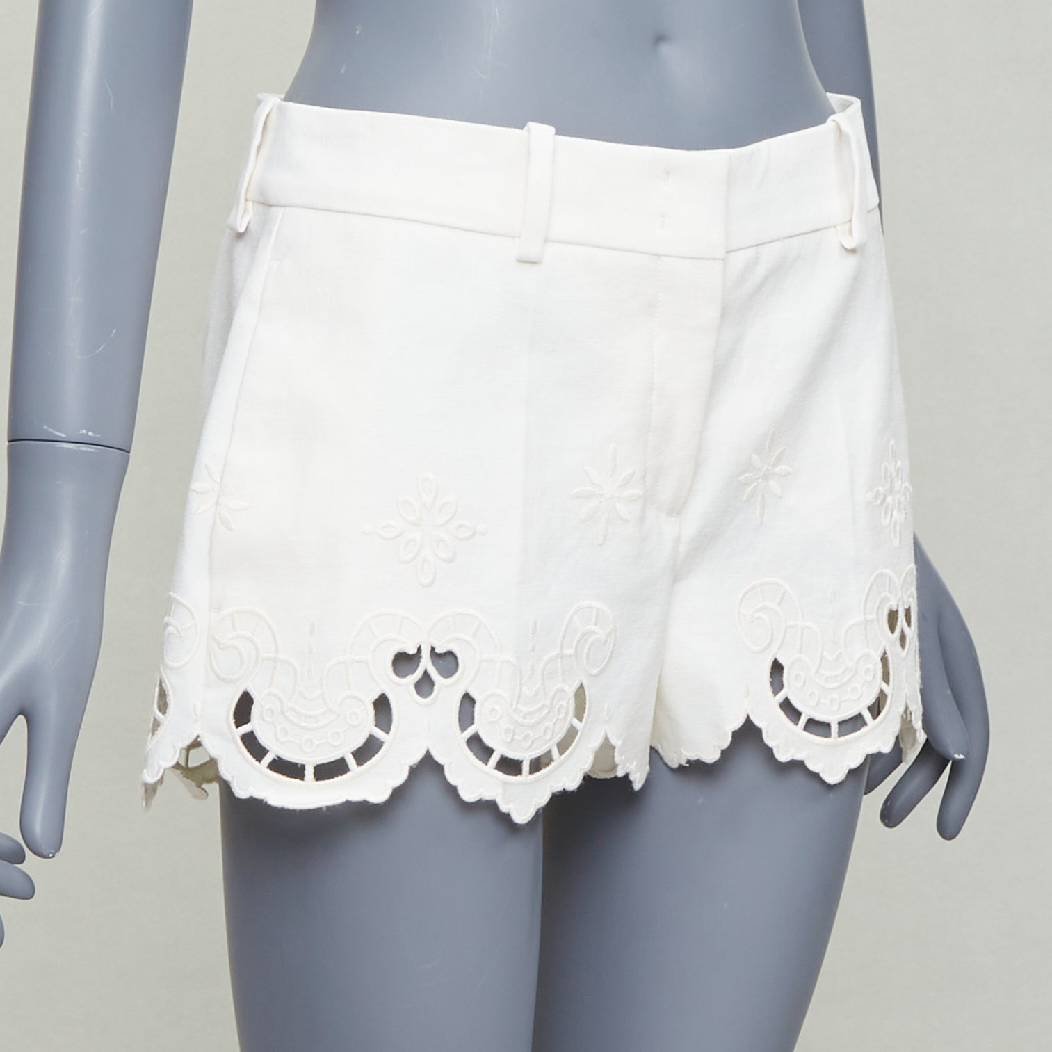 Ermanno Scervino Sangallo Scalloped Shorts - Image 6