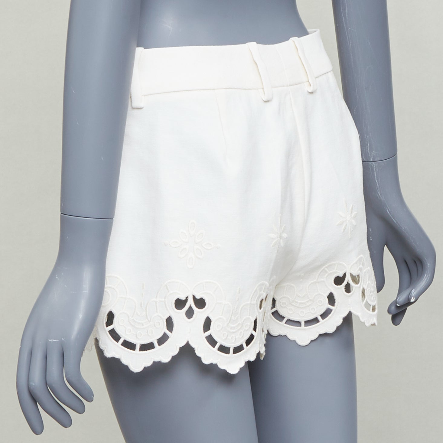 Ermanno Scervino Sangallo Scalloped Shorts - Detail 1