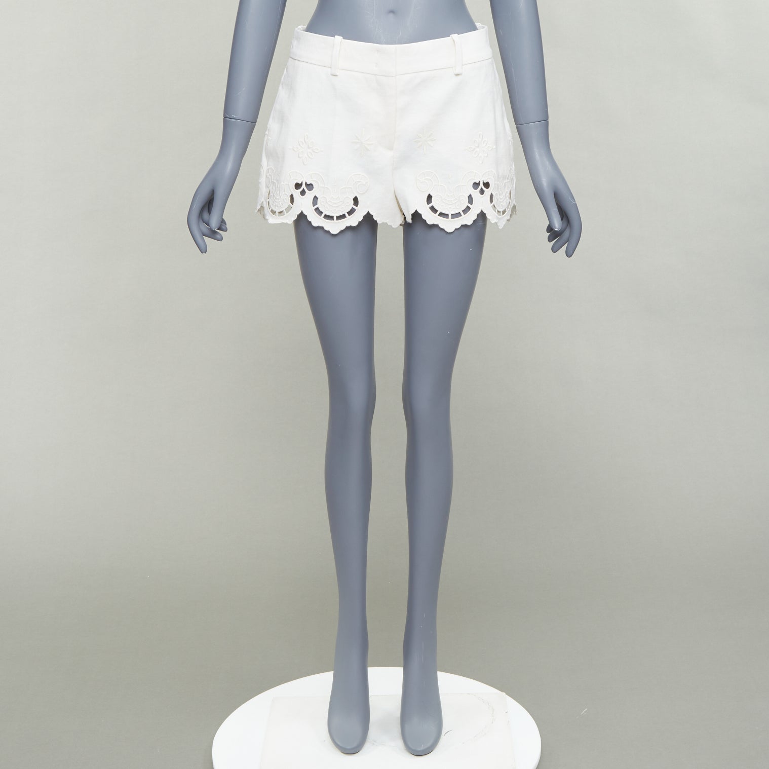 Ermanno Scervino Sangallo Scalloped Shorts - Image 11