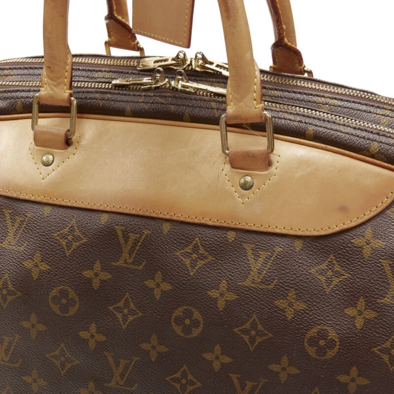 Louis Vuitton Monogram Trim Bag - Detail 2