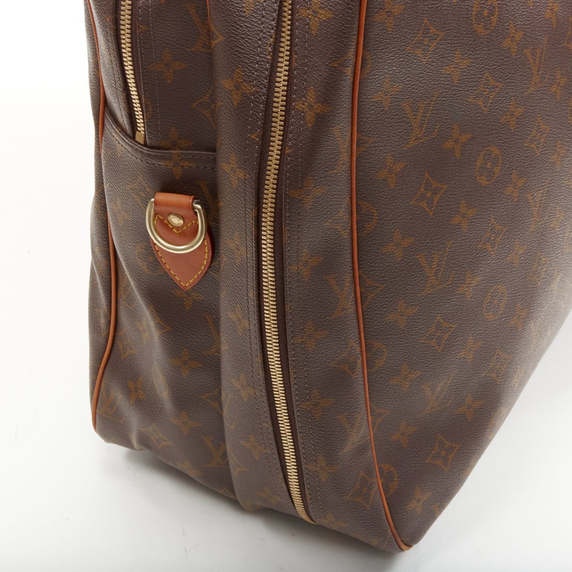 Louis Vuitton Monogram Garment Bag - Detail 1