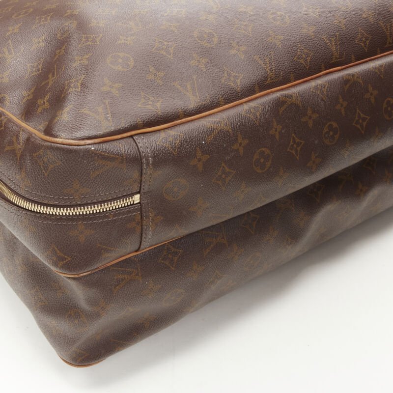Louis Vuitton Sirius Travel Bag - Image 12