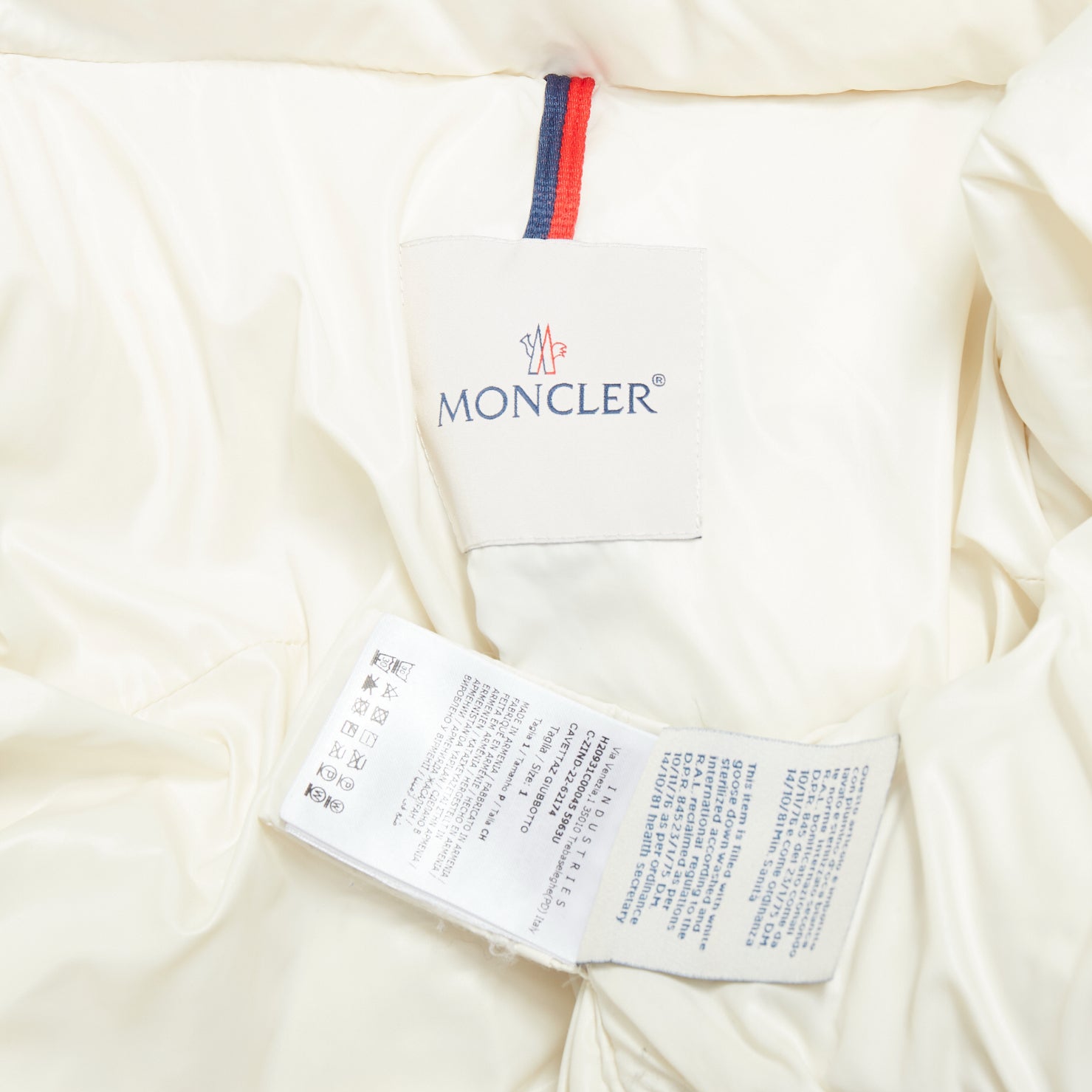 Moncler Cavettaz Giubbotto - Image 11