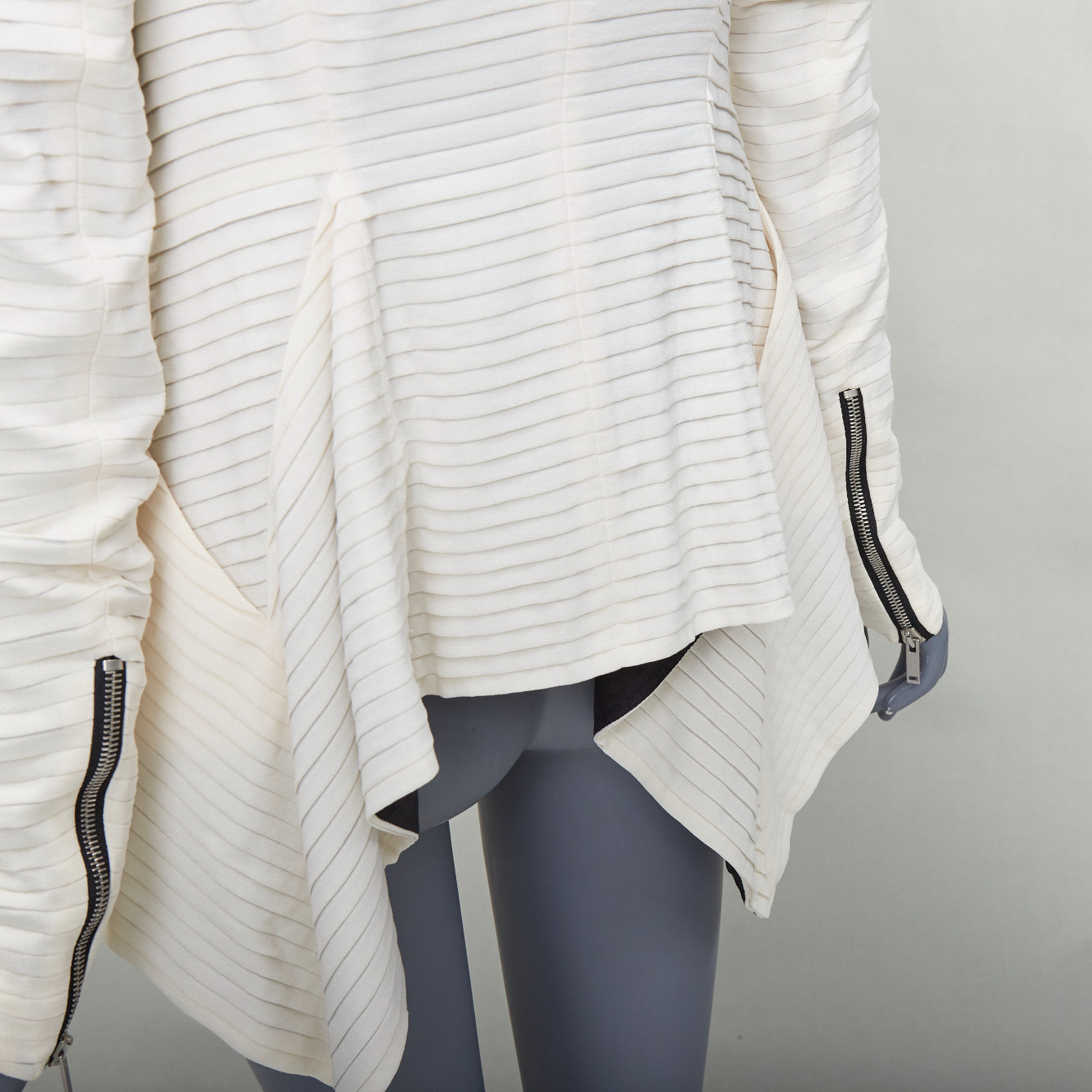 Gareth Pugh Cream Black Draped Biker - Detail 2