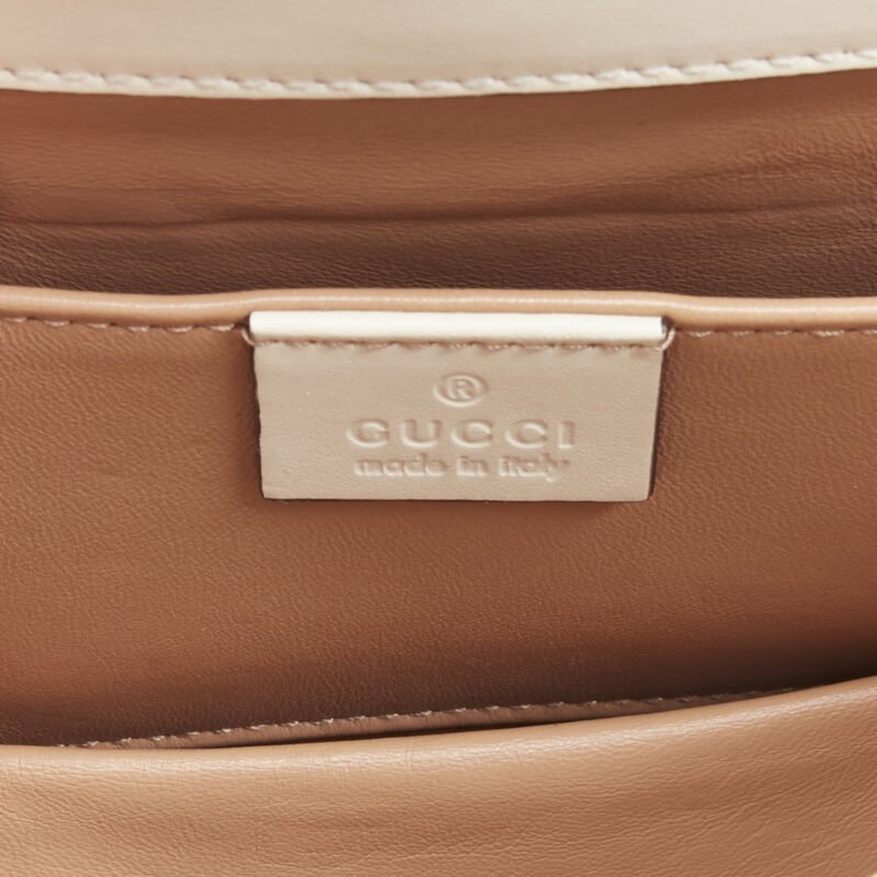 Gucci Bee Pearl Bag - Image 13