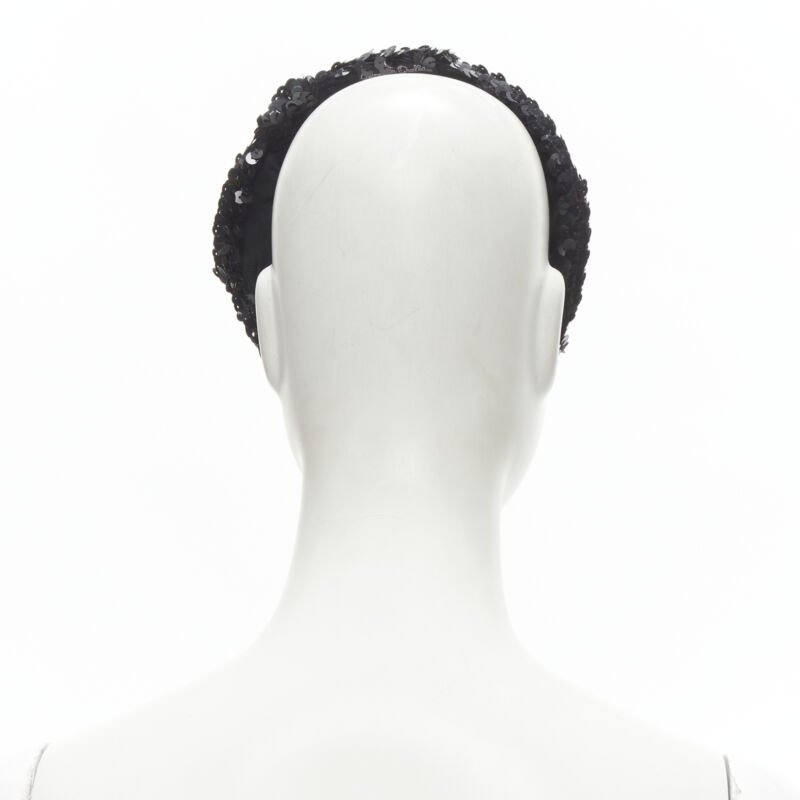 Unsigned / متعددة Feather Sequin Band - Image 11