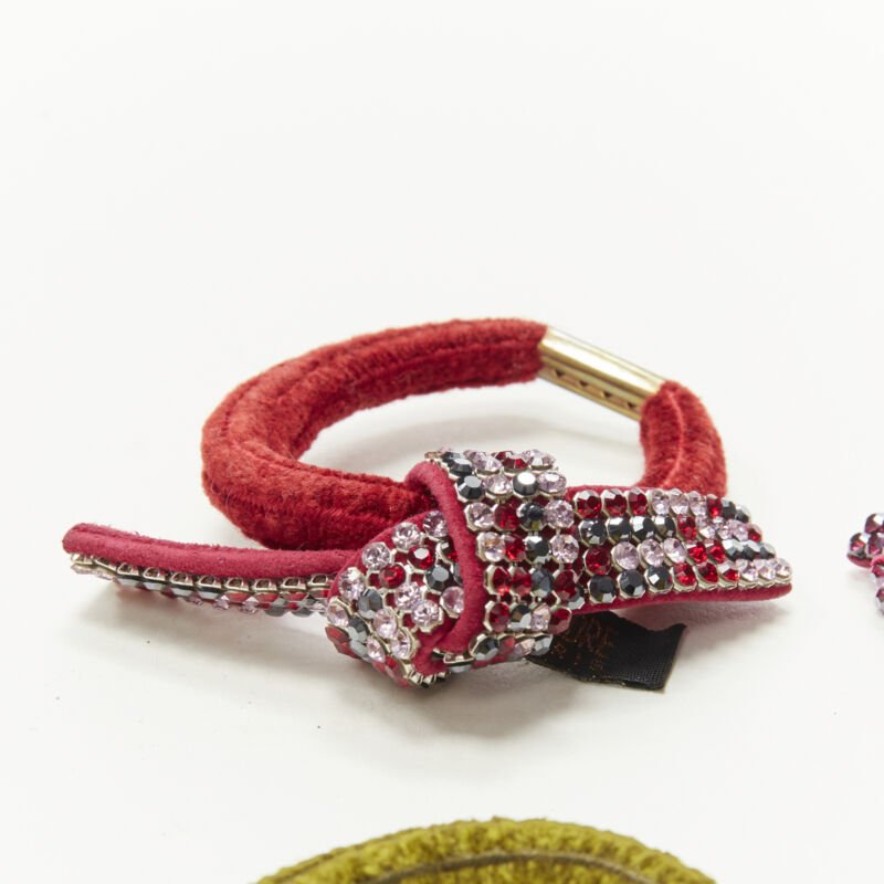 Unsigned / متعددة Crystal Bow Hair Tie - Side view