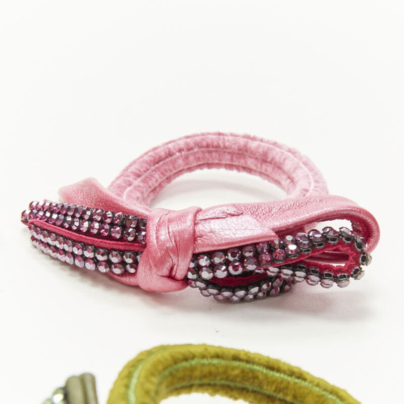 Unsigned / متعددة Crystal Bow Hair Tie - Detail 1