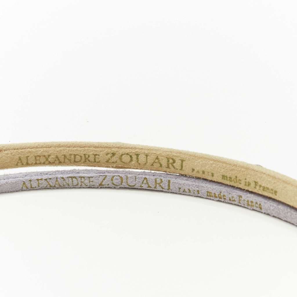 Unsigned / متعددة Suede Rhinestone Band - Detail 1