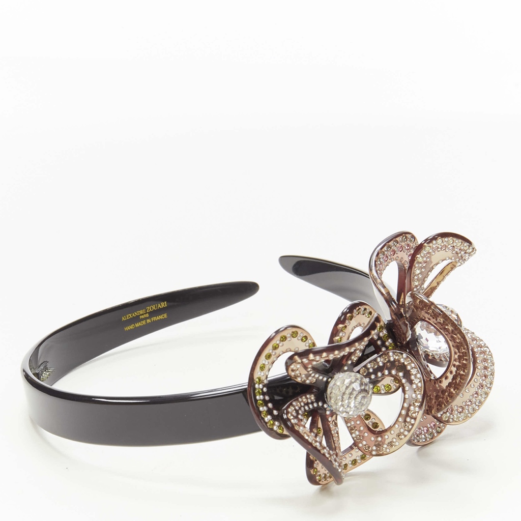 Unsigned / متعددة Layered Flower Band - Side view