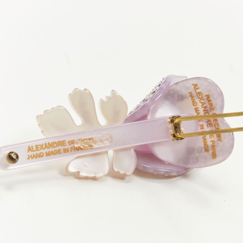 Unsigned / متعددة Crystal Rose Bow Tie - Side view