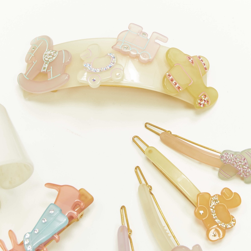 Unsigned / متعددة Horse Bangle Clip - Image 6