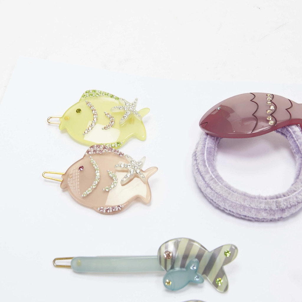 Unsigned / متعددة Fish Hair Clips - Image 6
