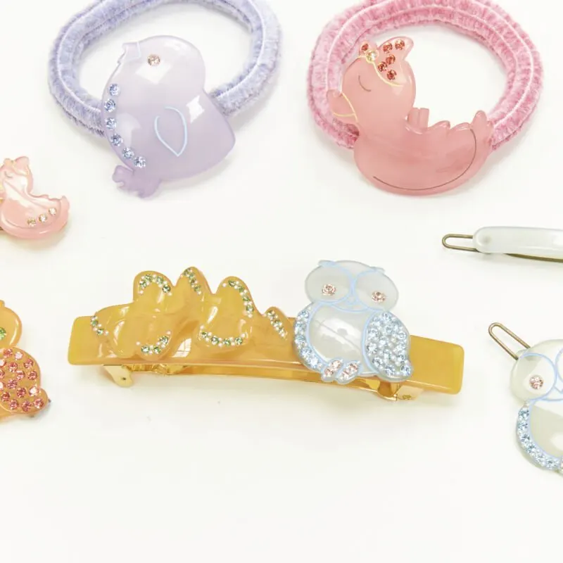 Unsigned Duck Hair Clips MultiColor Plastic Never worn - Back View