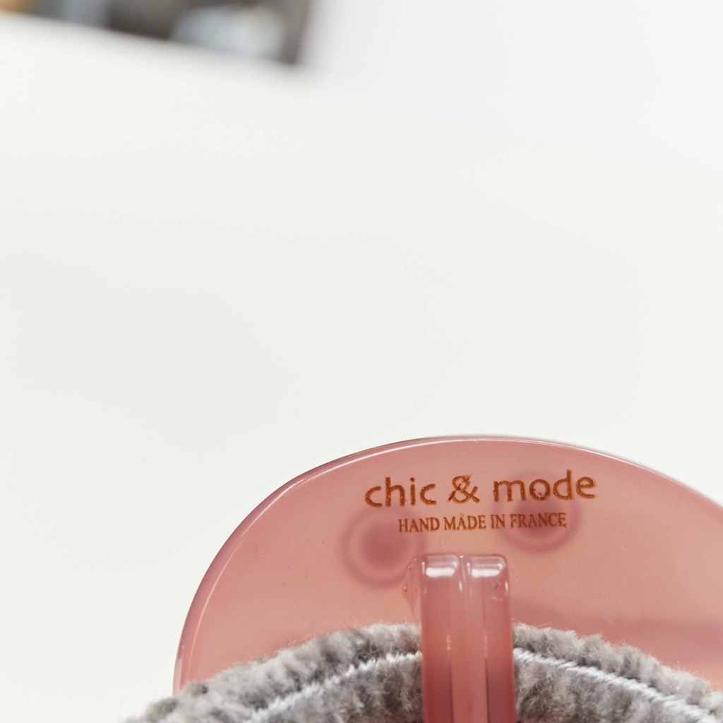 Unsigned / متعددة Brush Hair Clips - Detail 1