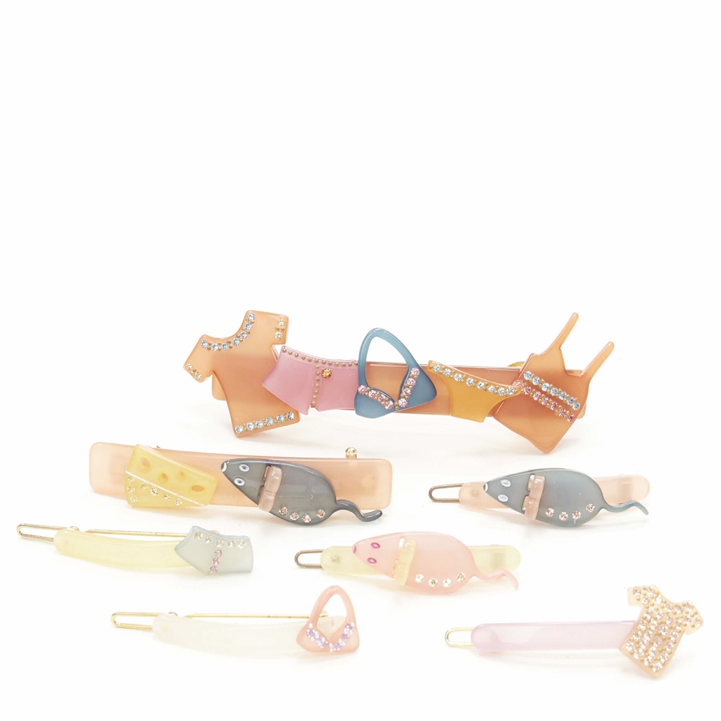 Unsigned / متعددة Pastel Acrylic Clips