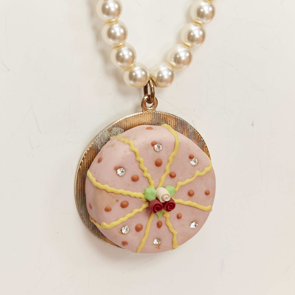 Unsigned / متعددة Hello Kitty Necklace - Image 10