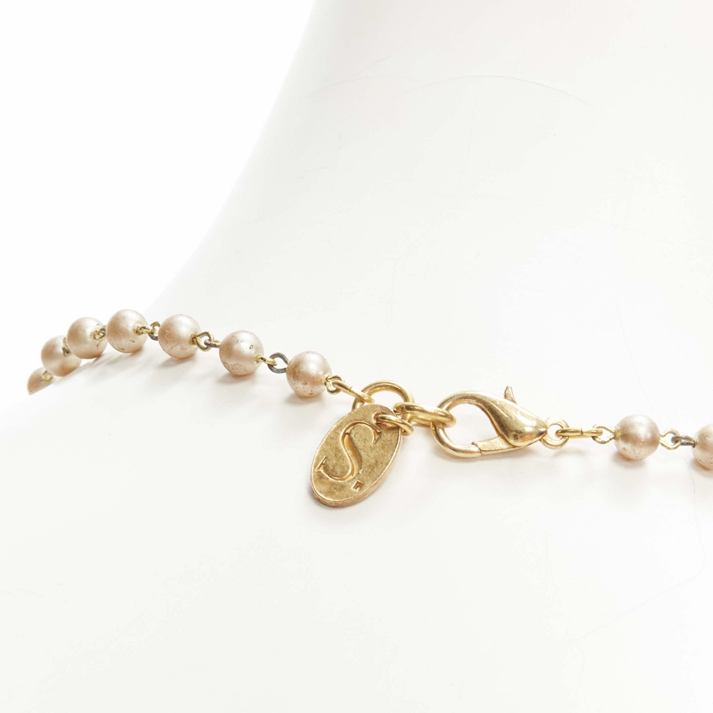 Unsigned / متعددة Statue Pearl Necklace - Image 11
