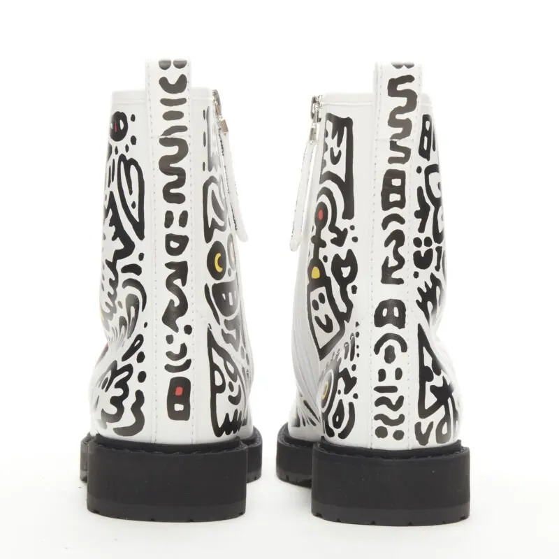 Fendi Purple Zip Ankle Boots White Leather Never worn - Box View