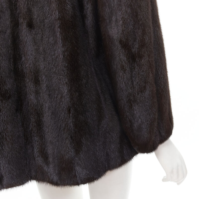 Unsigned / متعددة Colar Fur Short Coat - Image 11