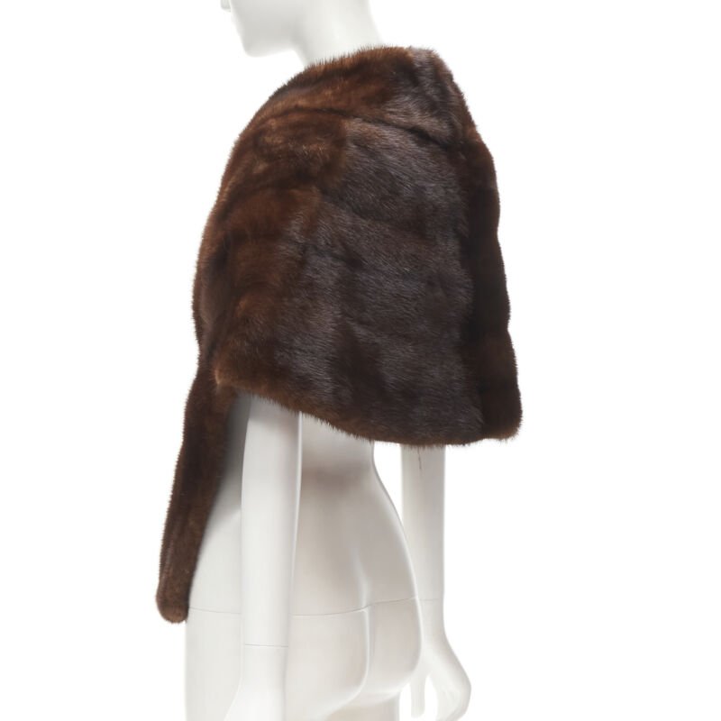 Unsigned / متعددة Brown Mink Fur Shawl - Side view