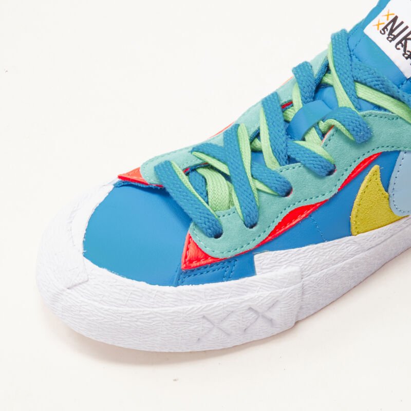 Nike KAWS Blazer Sneakers - Detail 2