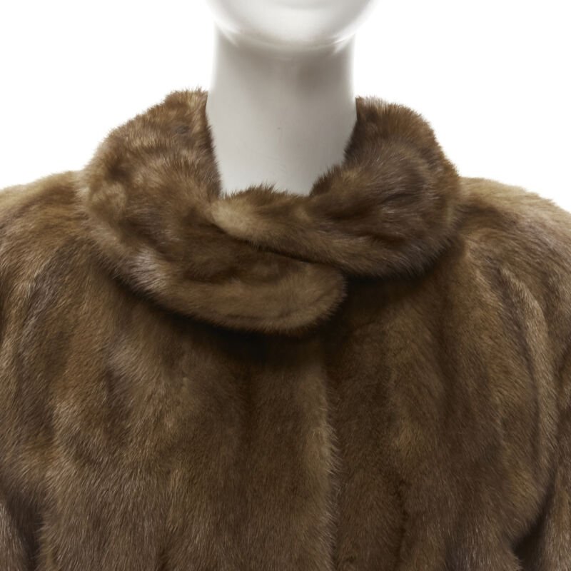 Unsigned / متعددة Brown Fur Short Coat - Back view