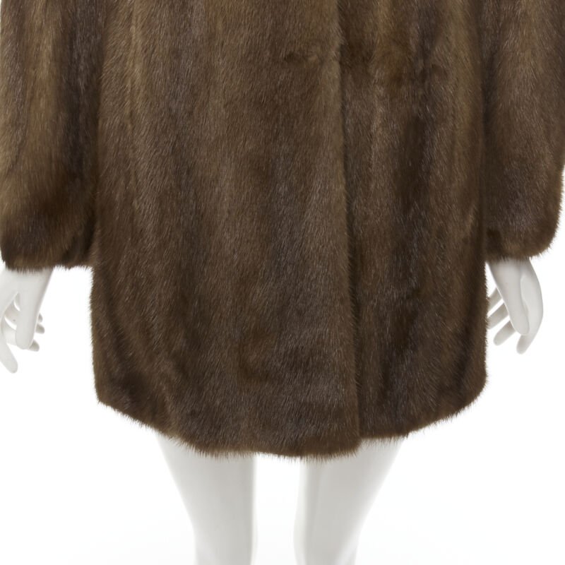 Unsigned / متعددة Brown Fur Short Coat - Image 10
