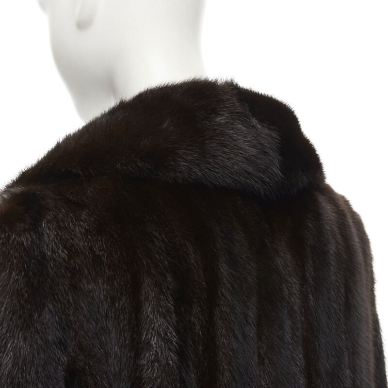 Unsigned / متعددة Brown Fur Long Coat - Image 10