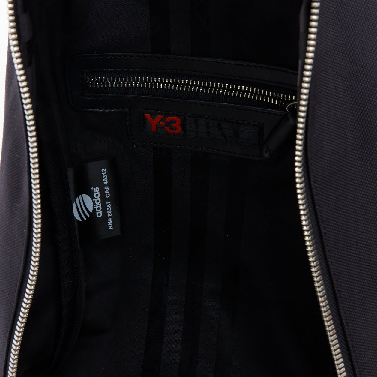 Y-3 By Yohji Yamamoto Cyclist Sling Bag - Image 12