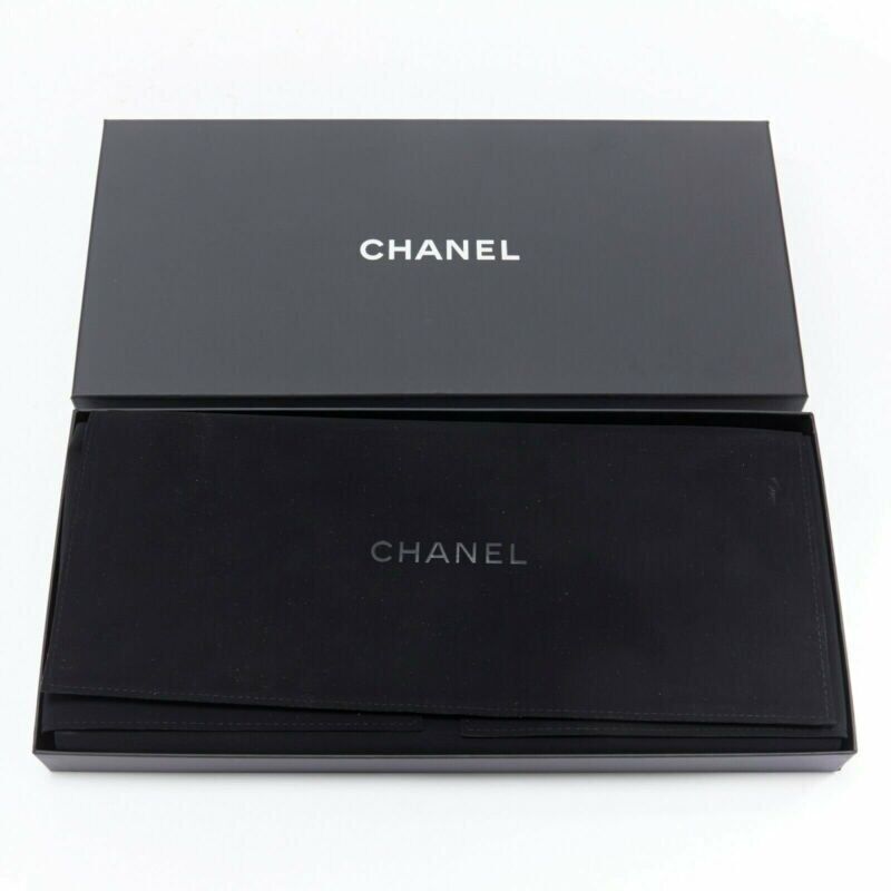 Chanel Triple Pearl Necklace - Image 12