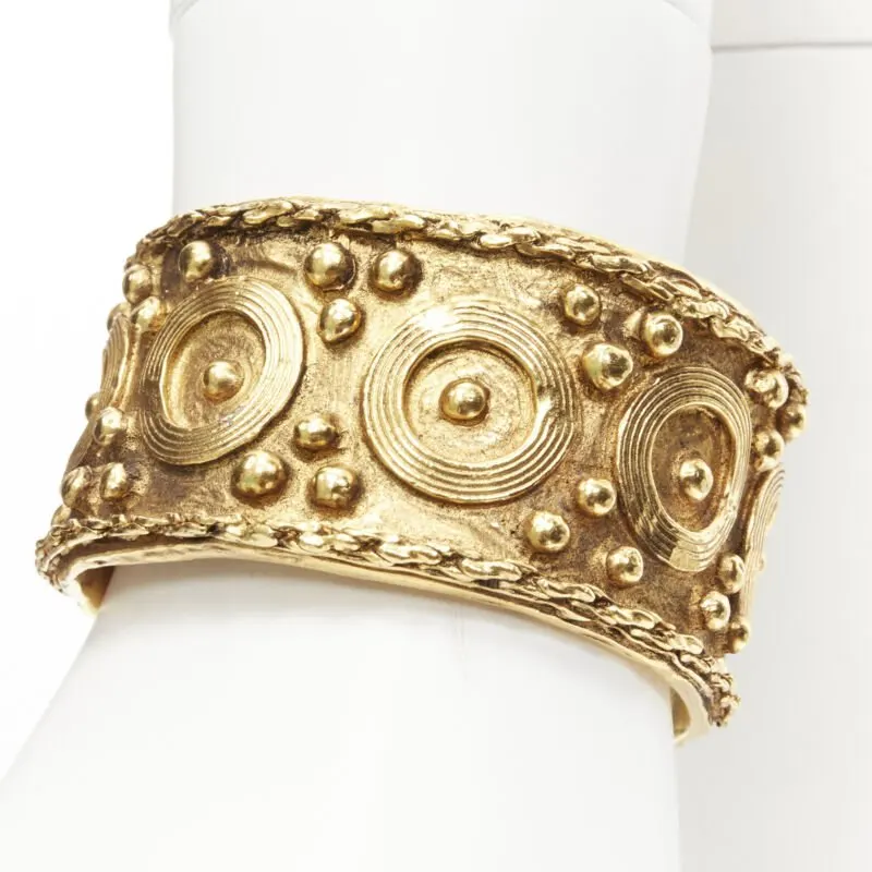 Chanel Etruscan Ornate Gold Cuff Gold Metal Very good - Back View
