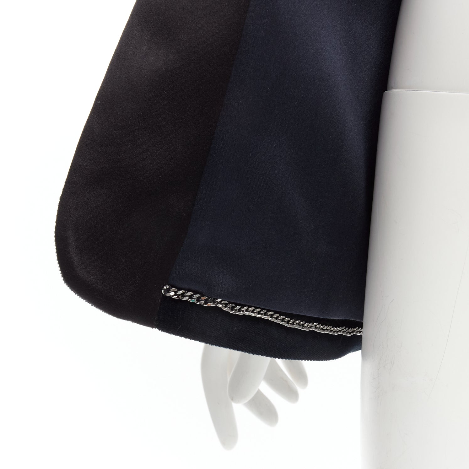 Chanel Velvet Tuxedo Blazer - Image 16