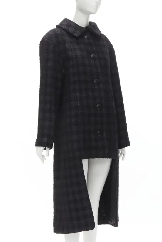 Chanel Black Lurex Tweed Coat Black Wool Never worn - Model View