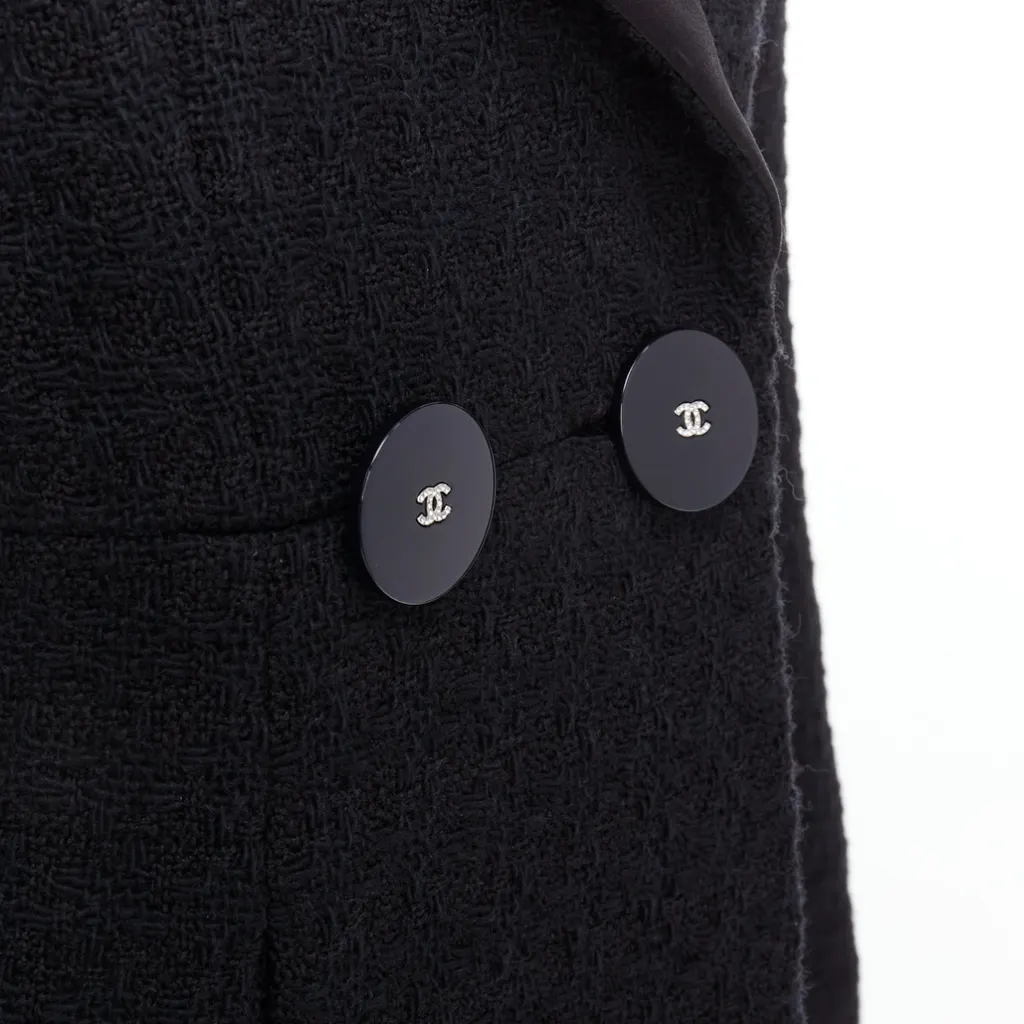 Chanel P56950V41202 Black Wool Never worn - Back View