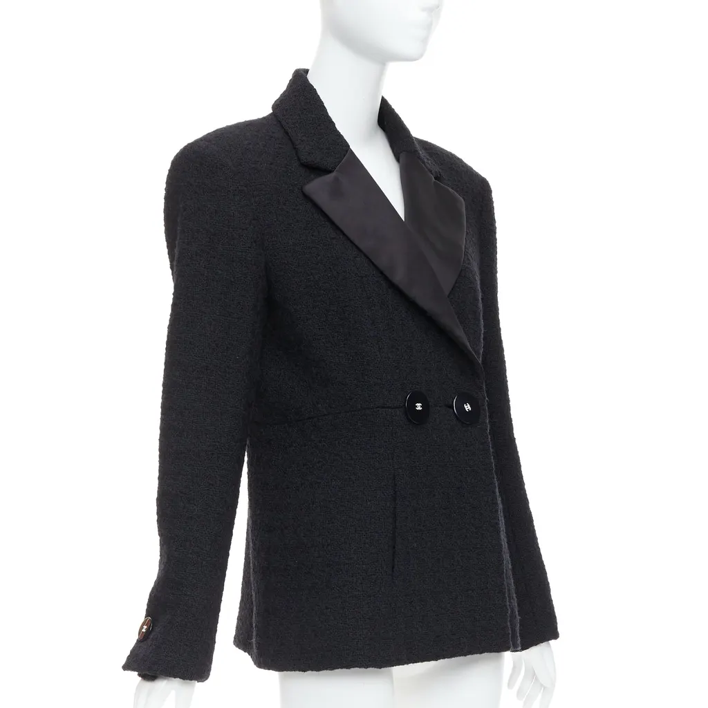Chanel P56950V41202 Black Wool Never worn - Model View