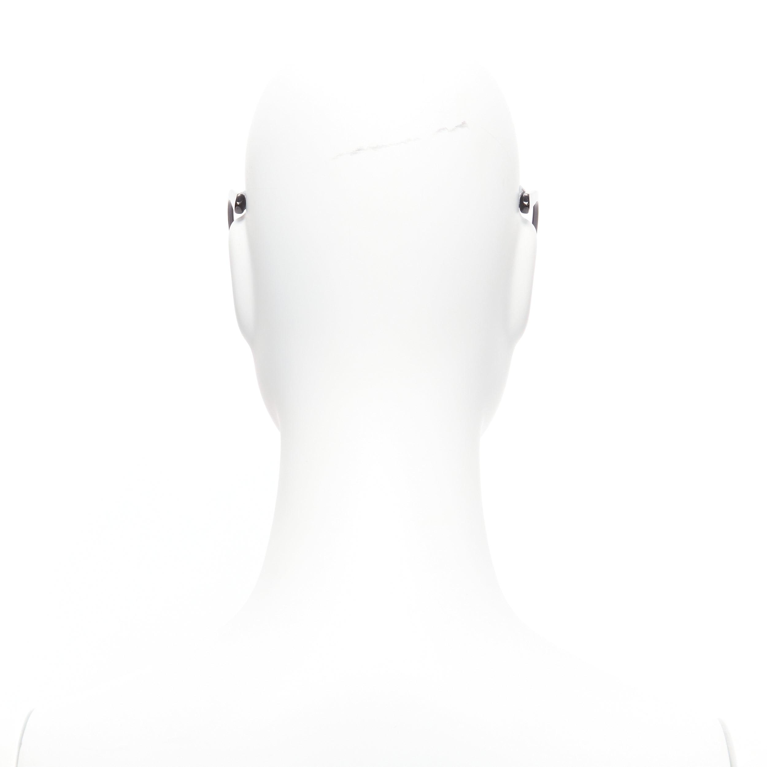 Linda Farrow LFL671 Cat No.3 - Side view