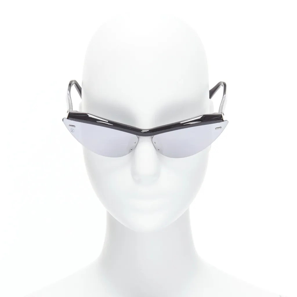 Louis Vuitton Z1011U Black Never worn - Front View