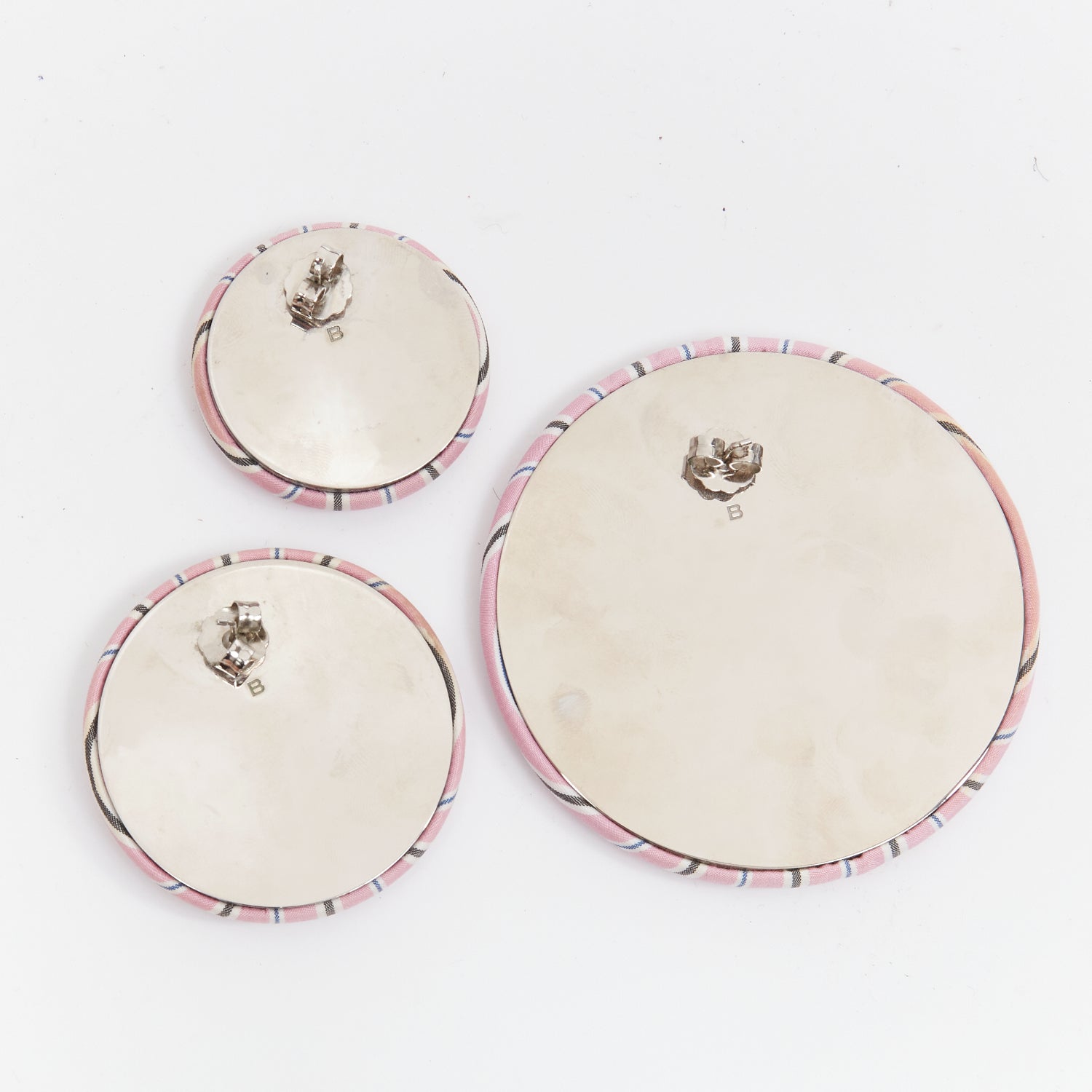 Balenciaga Fabric Badge Earrings - Detail 2