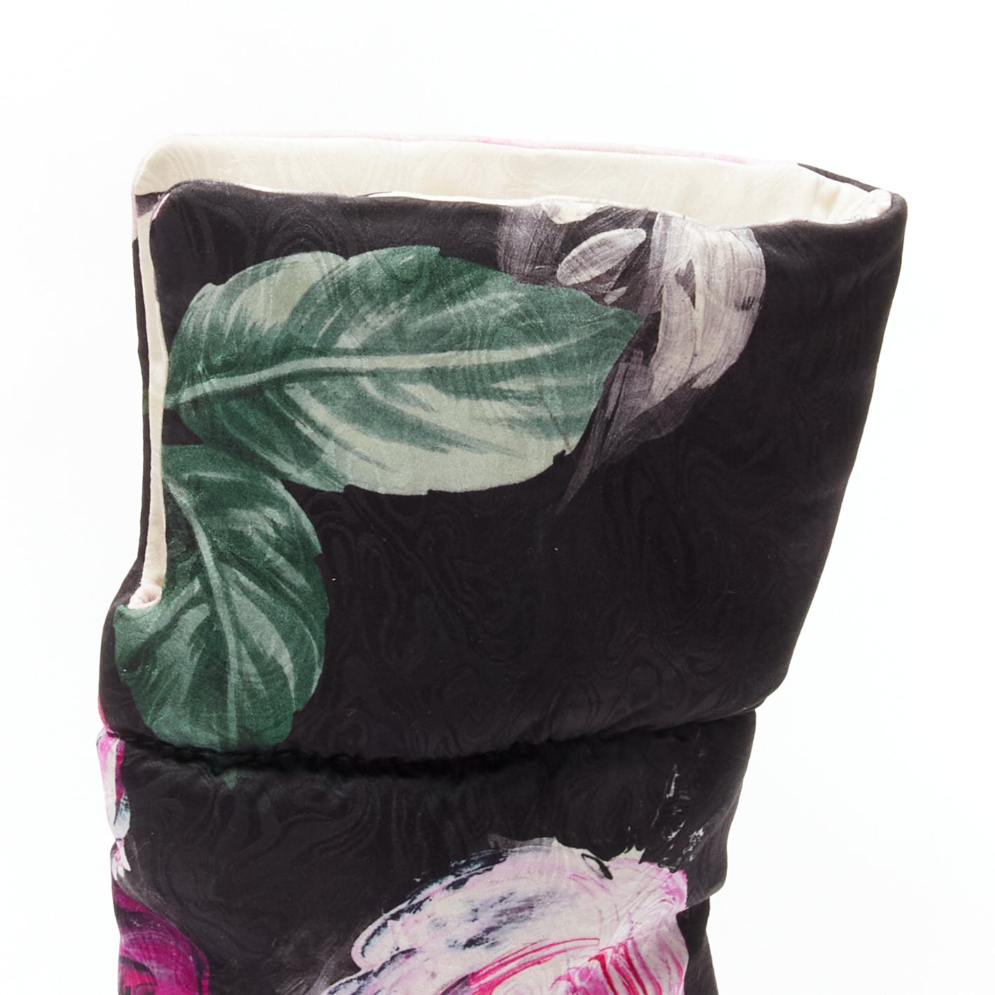 Jimmy Choo Sara 100 - Image 10