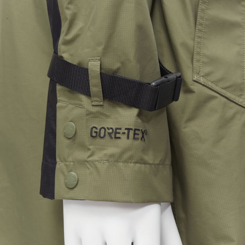 The North Face Green Gore Tex Raincoat - Image 10